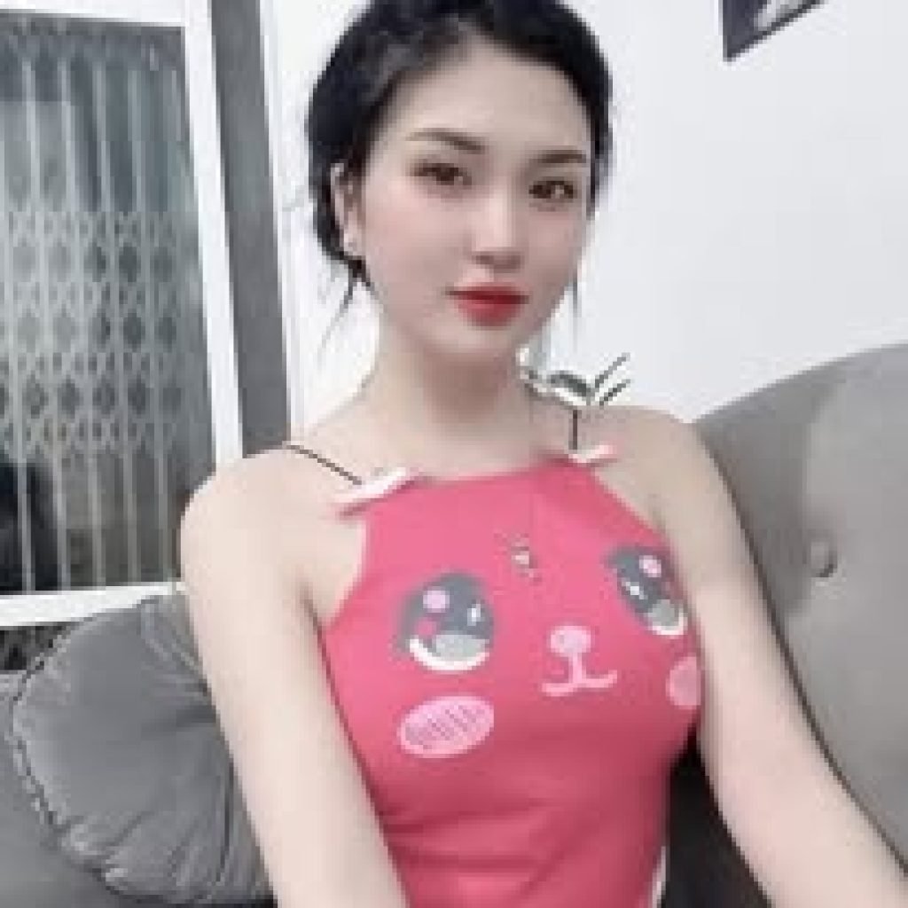 Gái Xinh Trần Chuồng Hút Hồn Người Xem Từ Nghệ Thuật Đến Xu Hướng Thời Thượng